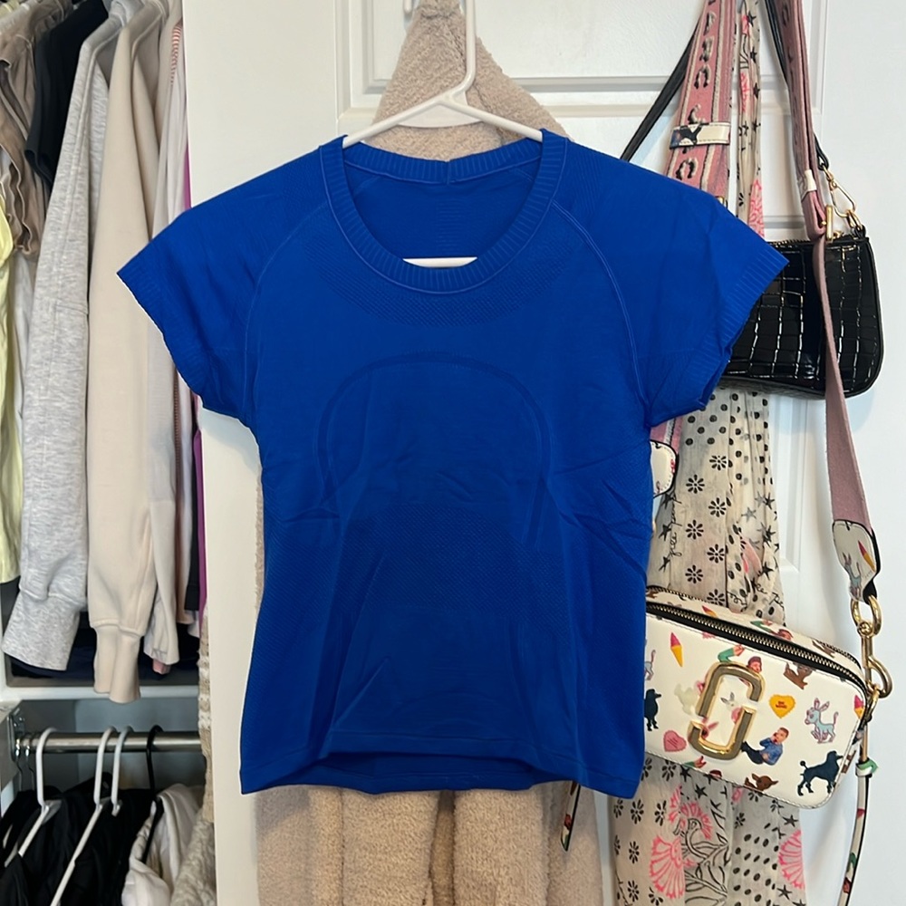 Lululemon swiftly tech cropped shirt size 4